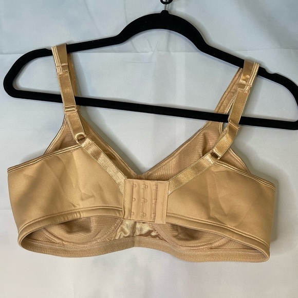 Playtex 18 hr silky, soft smoothing 38C nude bra wire free - Picture 7 of 8